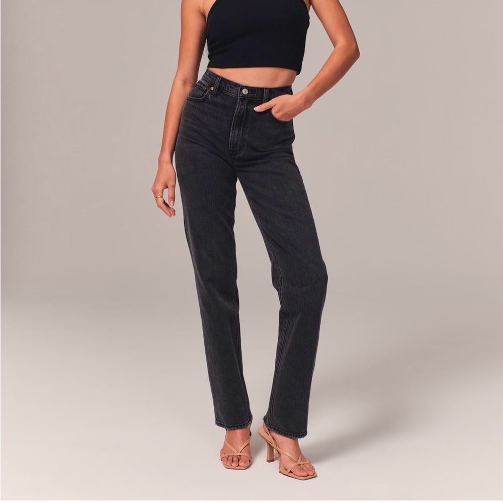 Abercrombie Ultra High Rise 90s Straight Jean